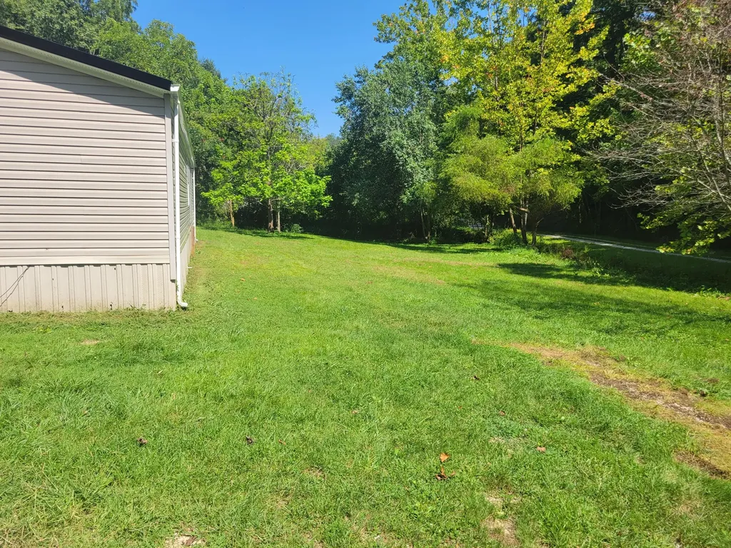 150 E Right Fork- Sugar Camp Road Drive Booneville KY 41314