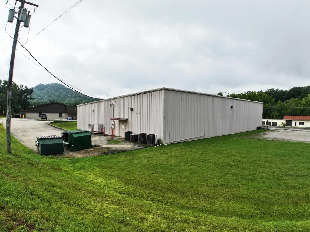 1016 Winchester Road Irvine KY 40336