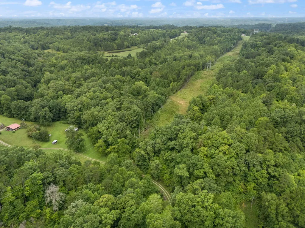 118 Bush Road Beattyville KY 41311
