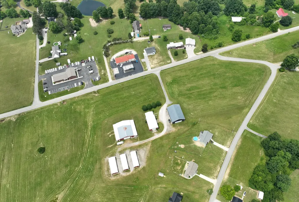 5689 State Highway 290 Mckee KY 40447