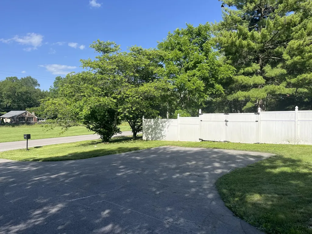 1068 Shakertown Road Danville KY 40422