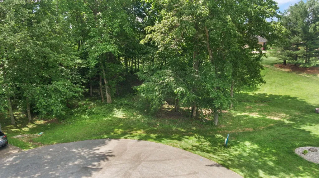 9999 Hickory Court London KY 40744