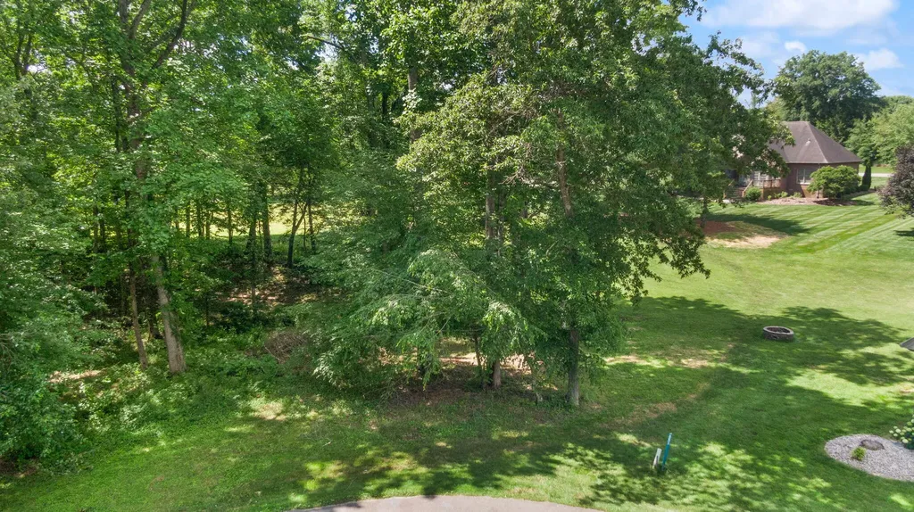 9999 Hickory Court London KY 40744