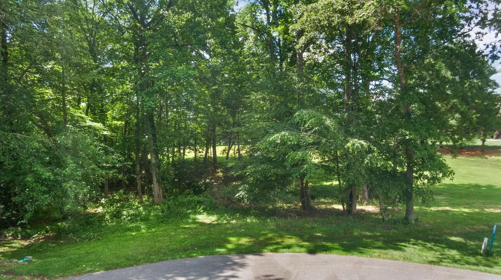 9999 Hickory Court London KY 40744
