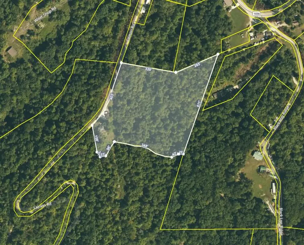 179 Lairson Road Zachariah KY 41301