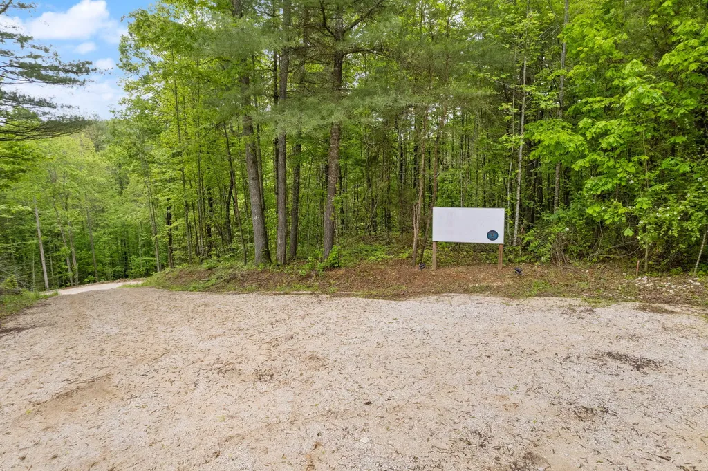 1 Clay-alexander Road Campton KY 41301