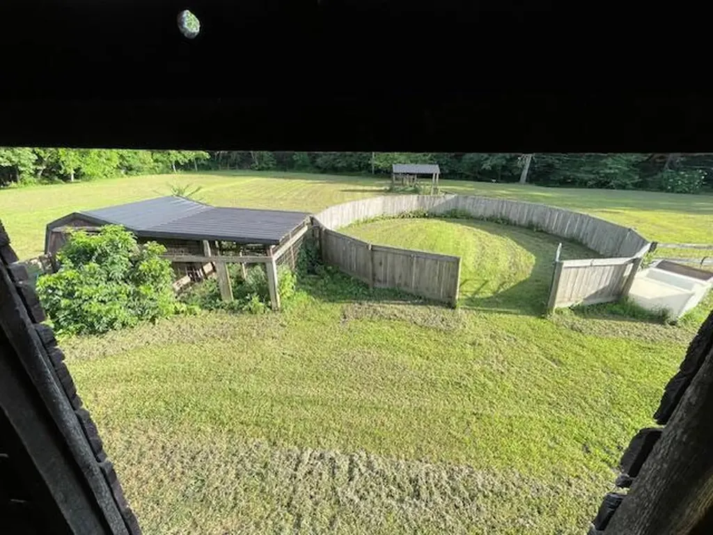 1208 Highway 217 Highway Middlesboro KY 40965