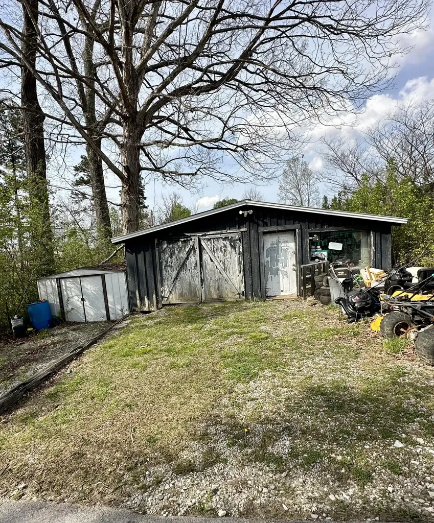 999 Hutton Lane Corbin KY 40701