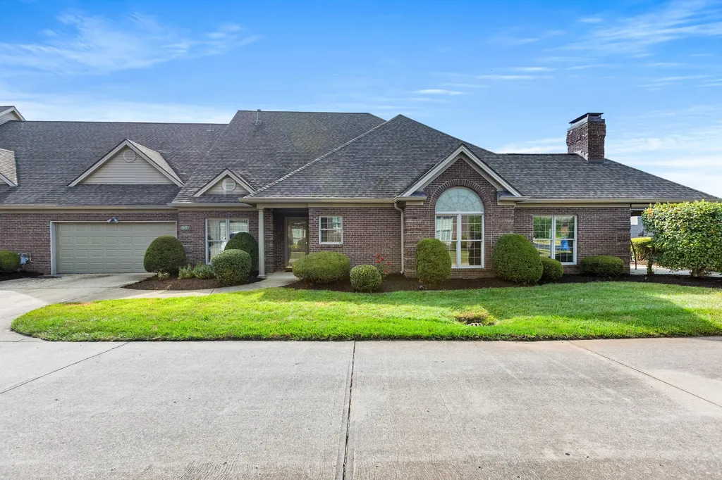 1421 Pine Needles Lane Lexington KY 40513