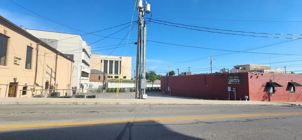 110 W Fourth Street London KY 40744