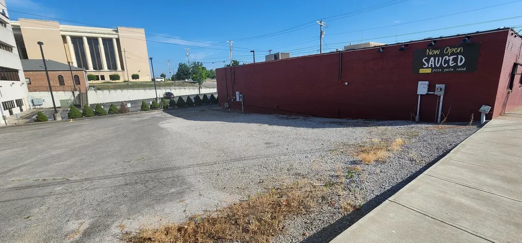110 W Fourth Street London KY 40744
