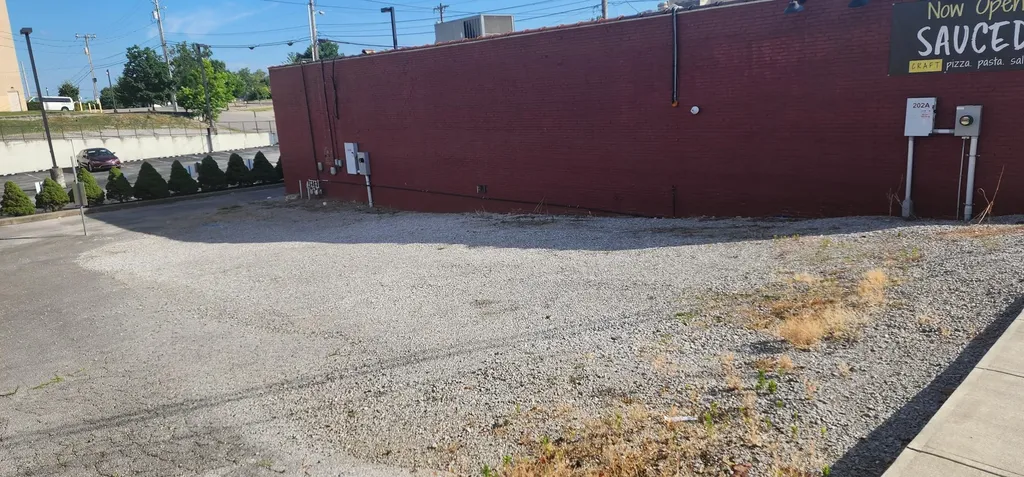 110 W Fourth Street London KY 40744