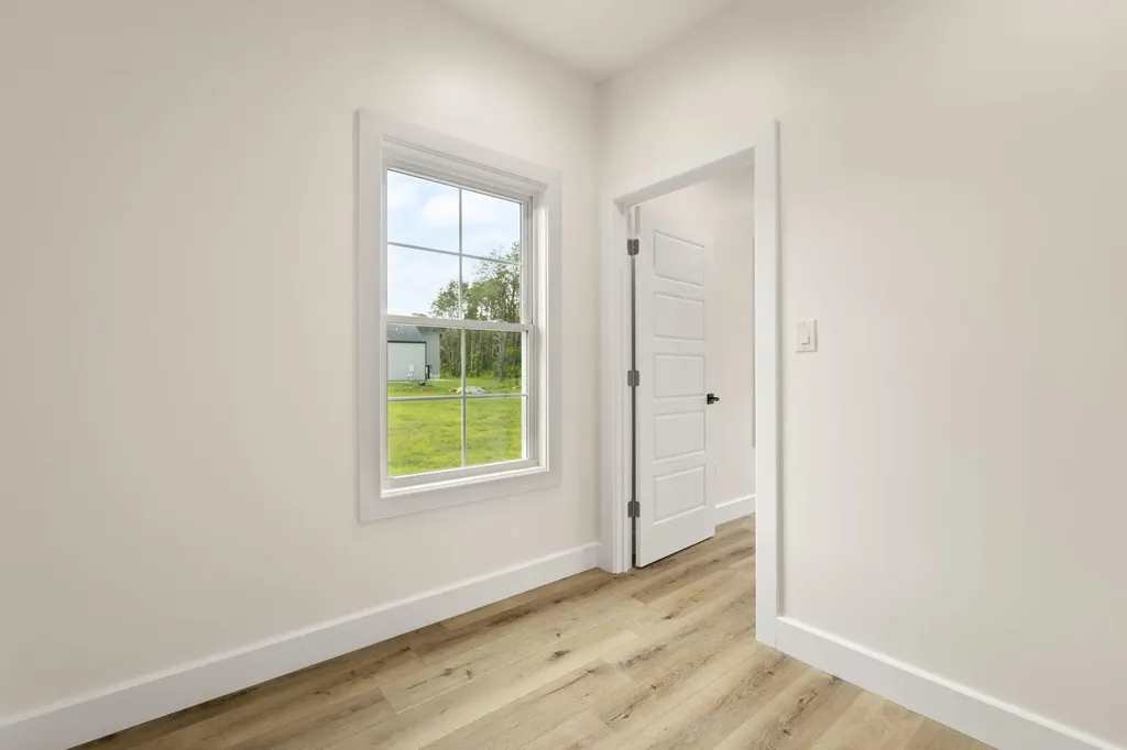 288 W Canterbury Drive Bronston KY 42518