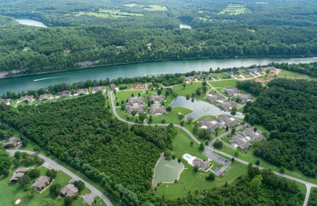 288 W Canterbury Drive Bronston KY 42518