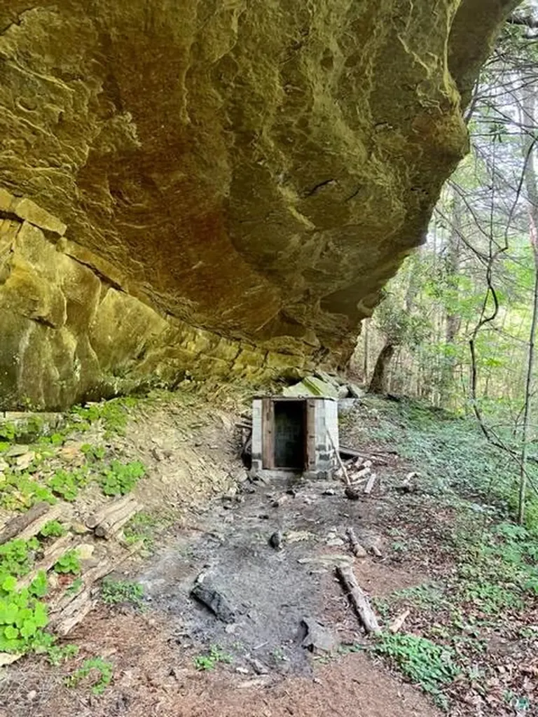 0 Coperas Cave Branch Beattyville KY 41311
