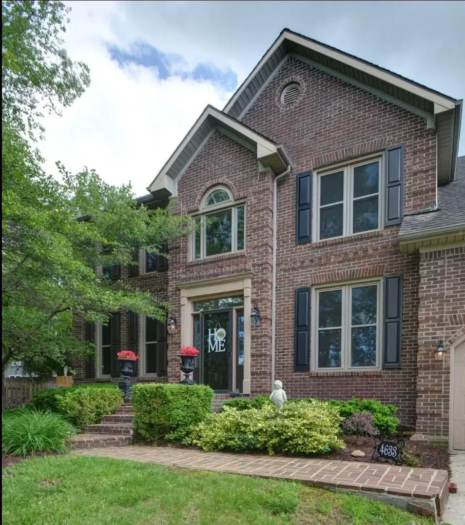 Lexington KY, 4633 Longbridge Lane