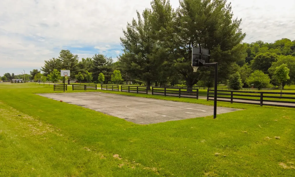 14009 Harbour Place Prospect KY 40059