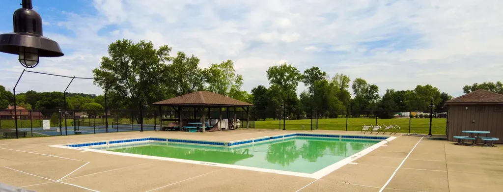 14009 Harbour Place Prospect KY 40059
