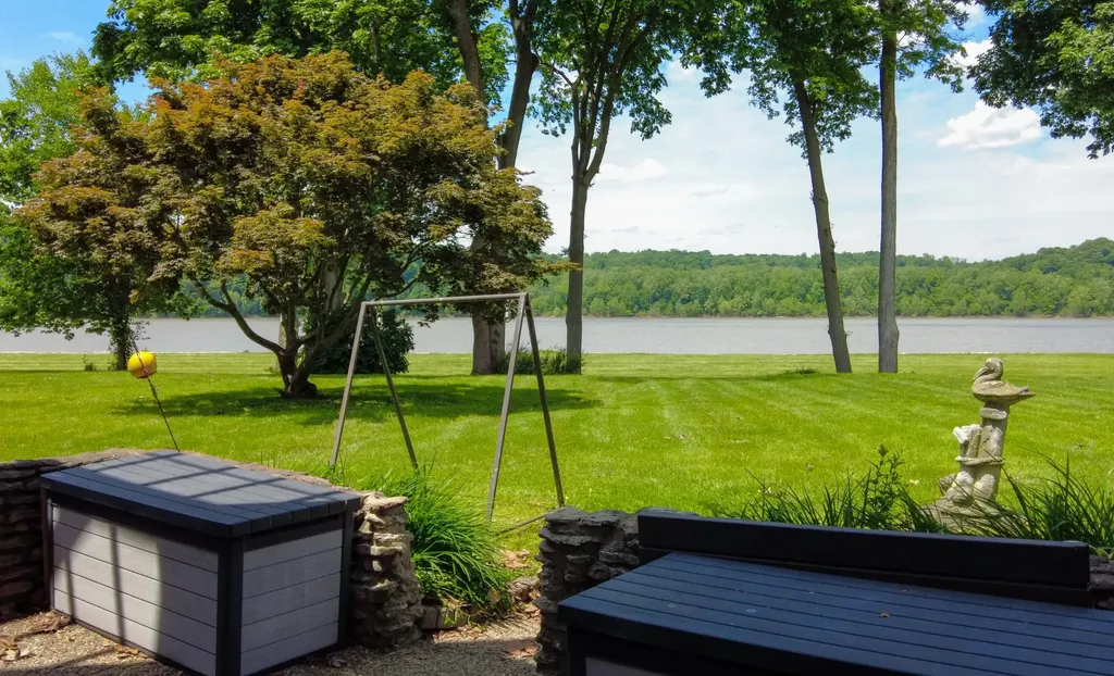 14009 Harbour Place Prospect KY 40059