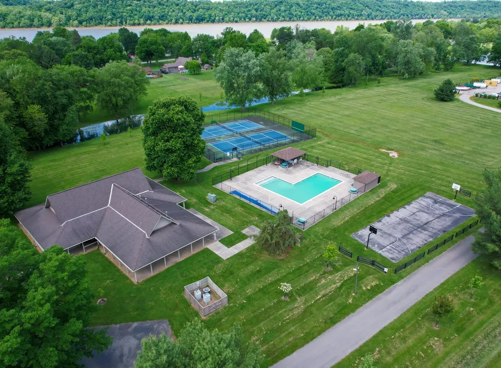 14009 Harbour Place Prospect KY 40059