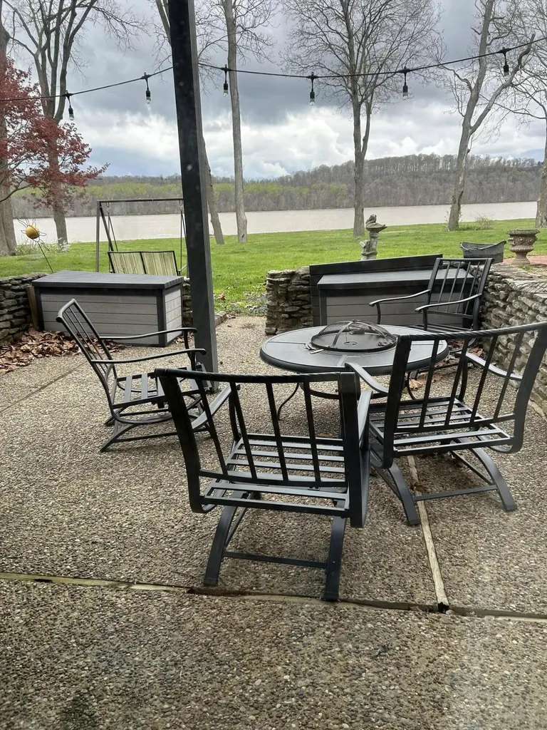 14009 Harbour Place Prospect KY 40059