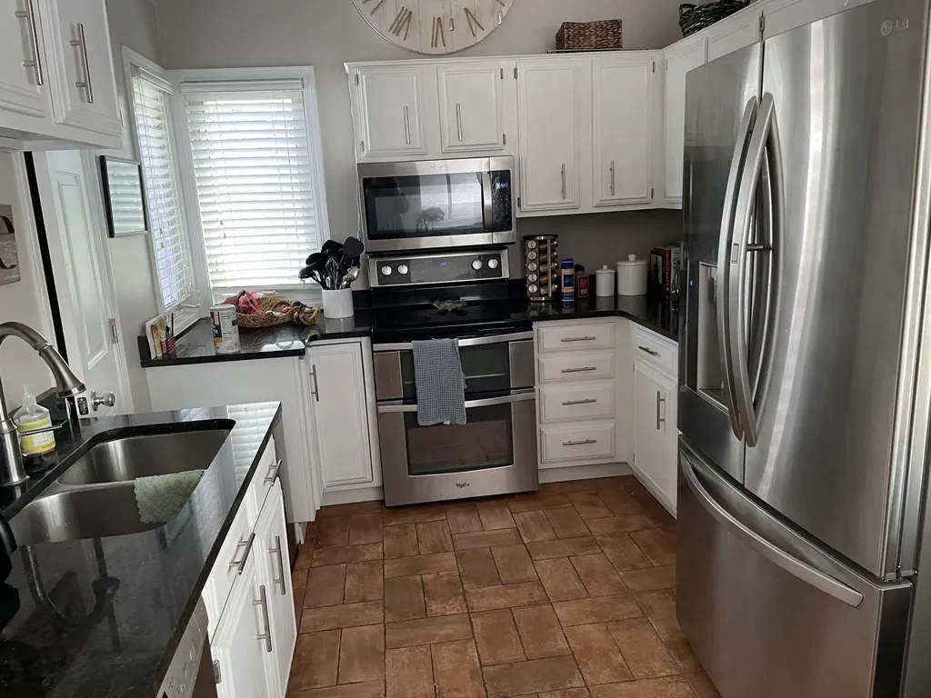 14009 Harbour Place Prospect KY 40059