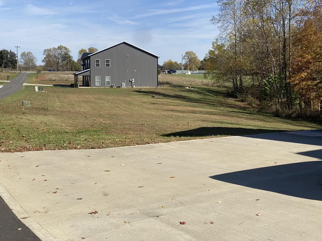 160 Peach Tree Lane Russell Springs KY 42642