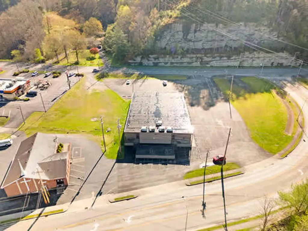 1009 N Lake Drive Prestonsburg KY 41653