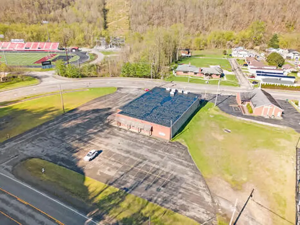 1009 N Lake Drive Prestonsburg KY 41653