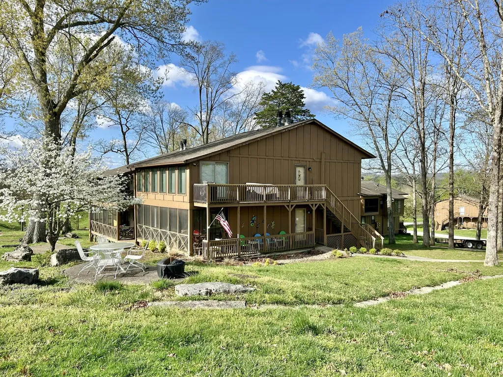59-2 Woodson Bend Resort Bronston KY 42518