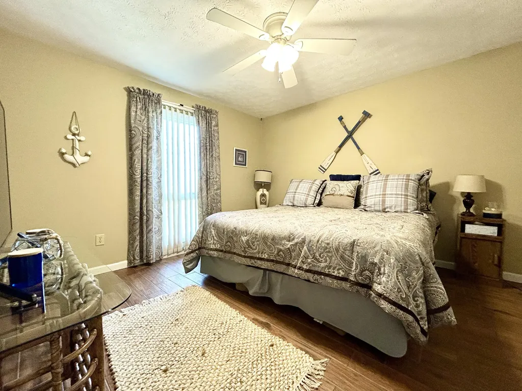 59-2 Woodson Bend Resort Bronston KY 42518