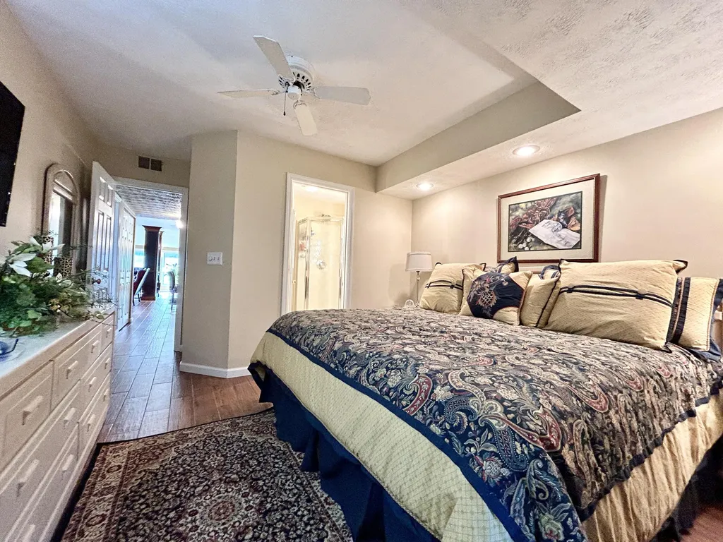 59-2 Woodson Bend Resort Bronston KY 42518