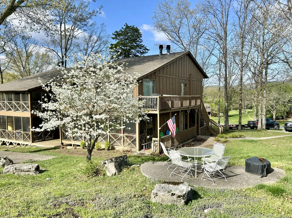 59-2 Woodson Bend Resort Bronston KY 42518