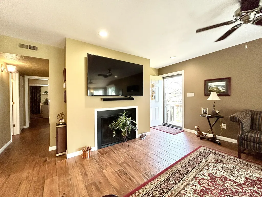 59-2 Woodson Bend Resort Bronston KY 42518