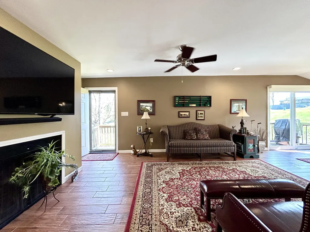 59-2 Woodson Bend Resort Bronston KY 42518