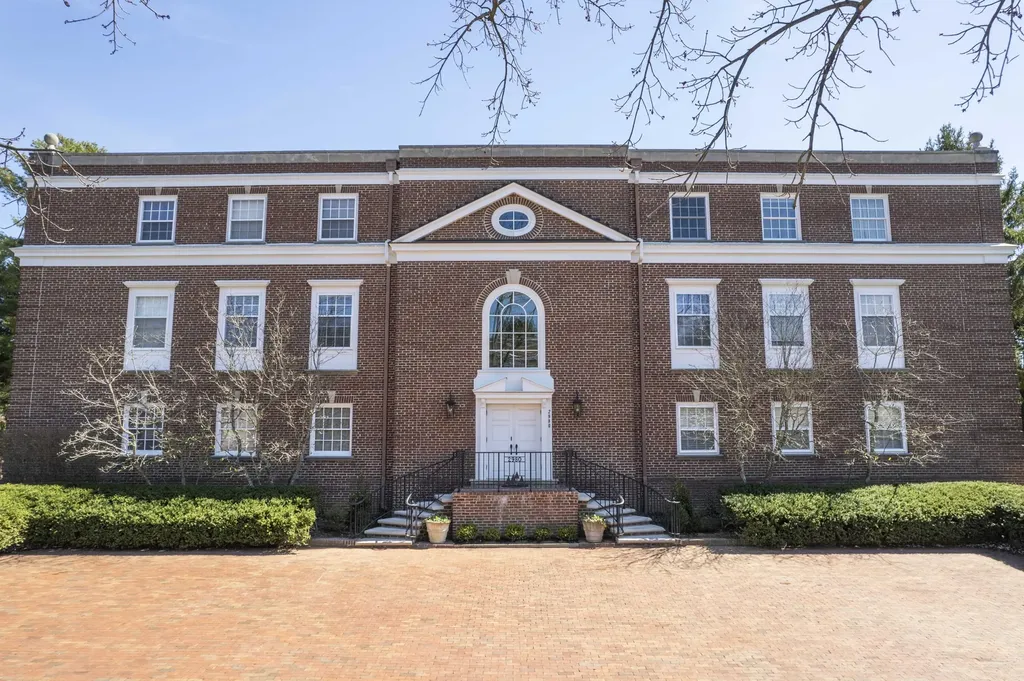 Lexington KY, 2980 Four Pines Drive, Unit 3