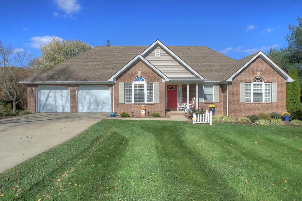 209 River Run Drive Lancaster KY 40444