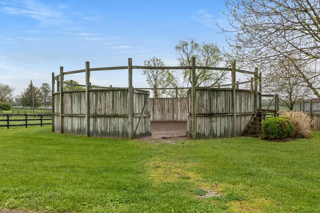 3555 Keene Road Nicholasville KY 40356