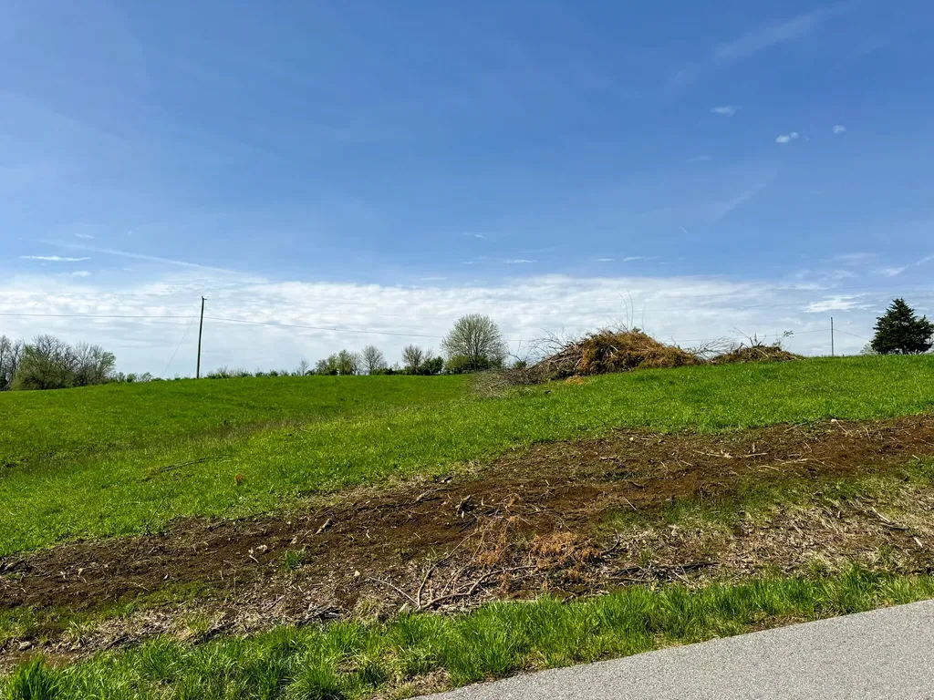 1969 Hannah Road Shelbyville KY 40065