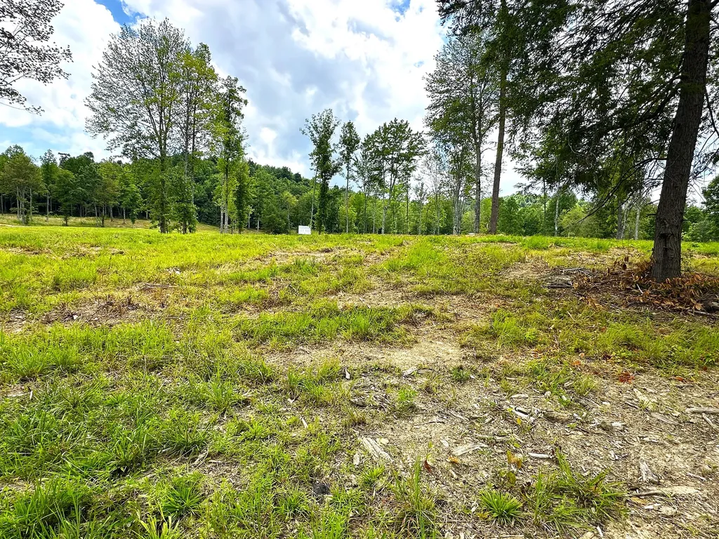 Lot 104 Lakewood Corbin KY 40701