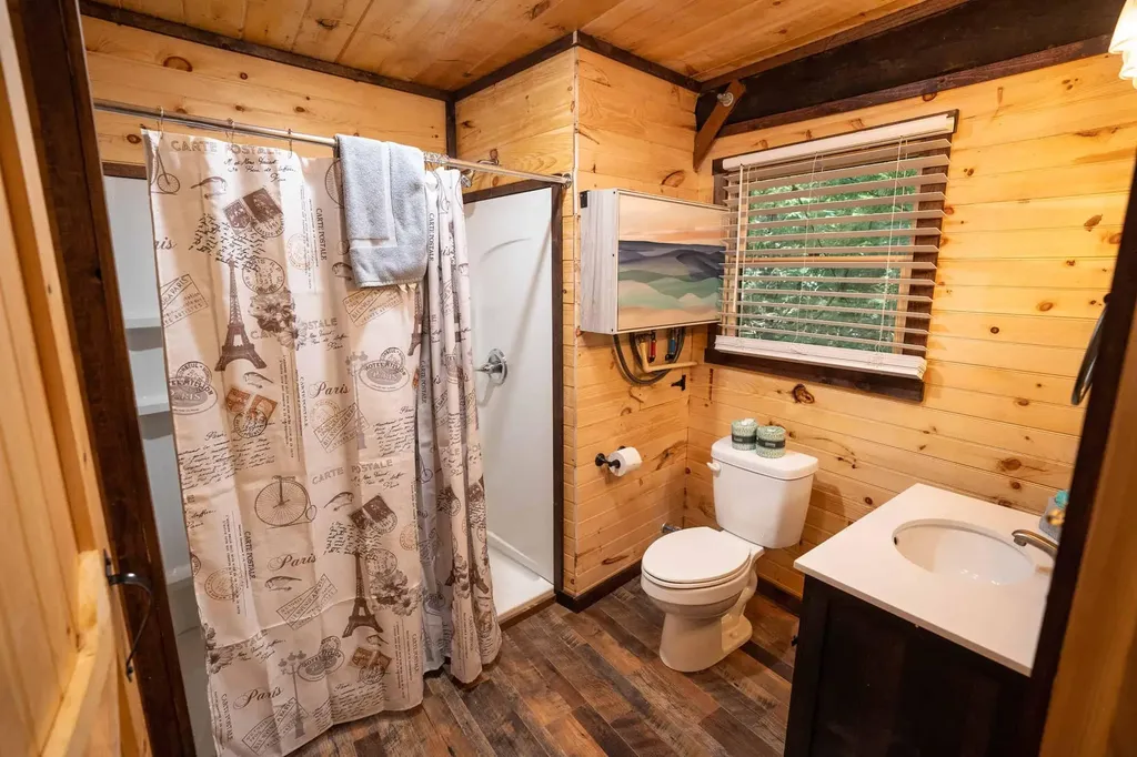 689 Cave Hollow Road Campton KY 41301