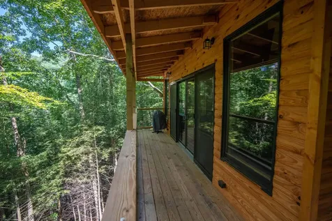 689 Cave Hollow Road Campton KY 41301