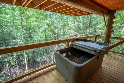 689 Cave Hollow Road Campton KY 41301