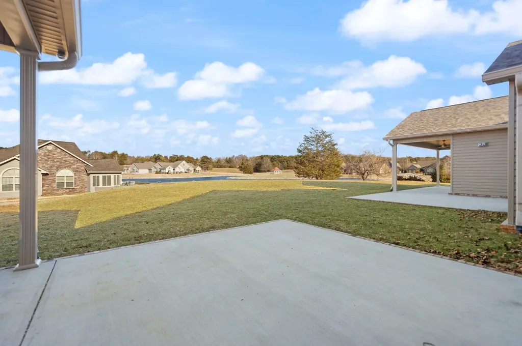 112 B W Canterbury Drive Bronston KY 42518