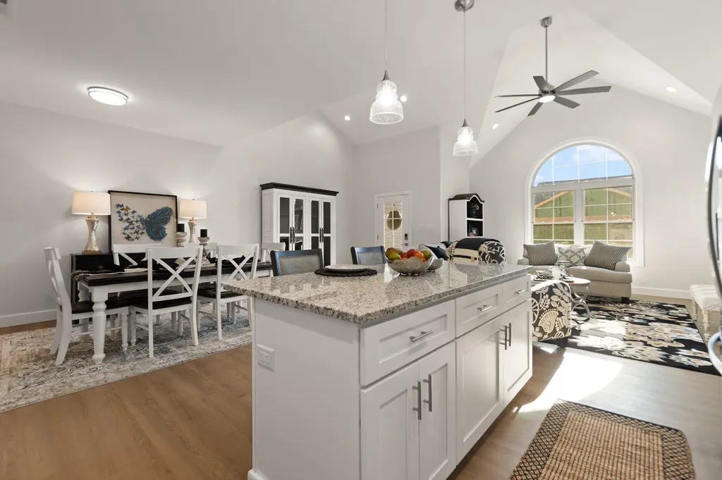 112 B W Canterbury Drive Bronston KY 42518