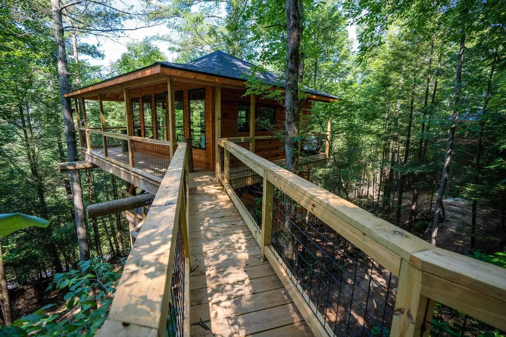 637 Cave Hollow Road Campton KY 41301
