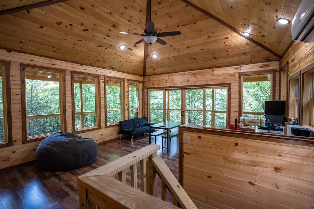 637 Cave Hollow Road Campton KY 41301