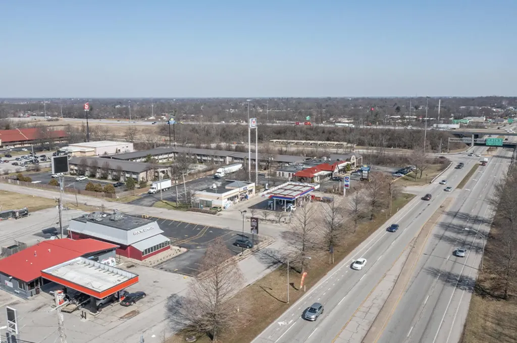 1951 Broadway Lexington KY 40505