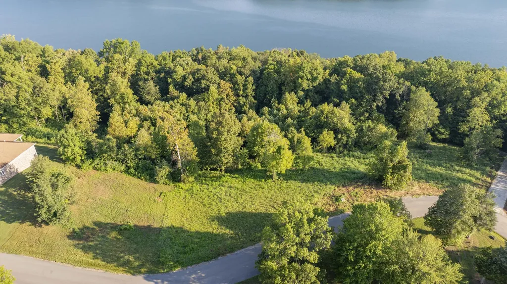 516 Colson Drive Bronston KY 42518