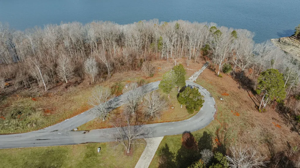 516 Colson Drive Bronston KY 42518